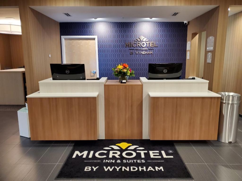 Microtel Inn & Suites By Wyndham ファーミントン エクステリア 写真