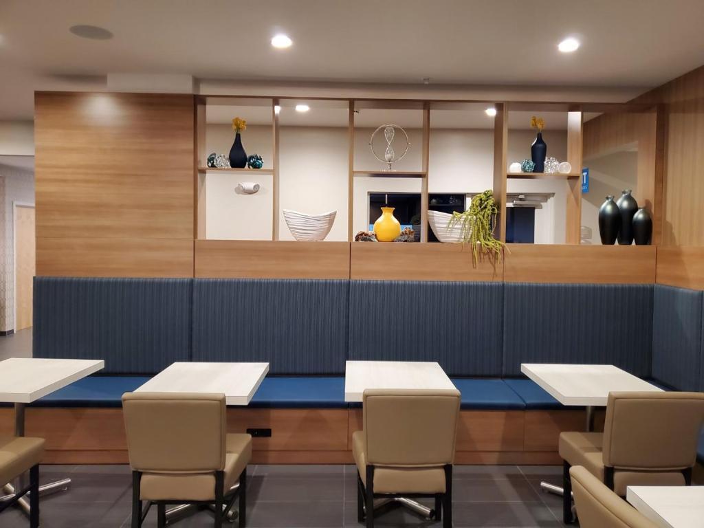 Microtel Inn & Suites By Wyndham ファーミントン エクステリア 写真
