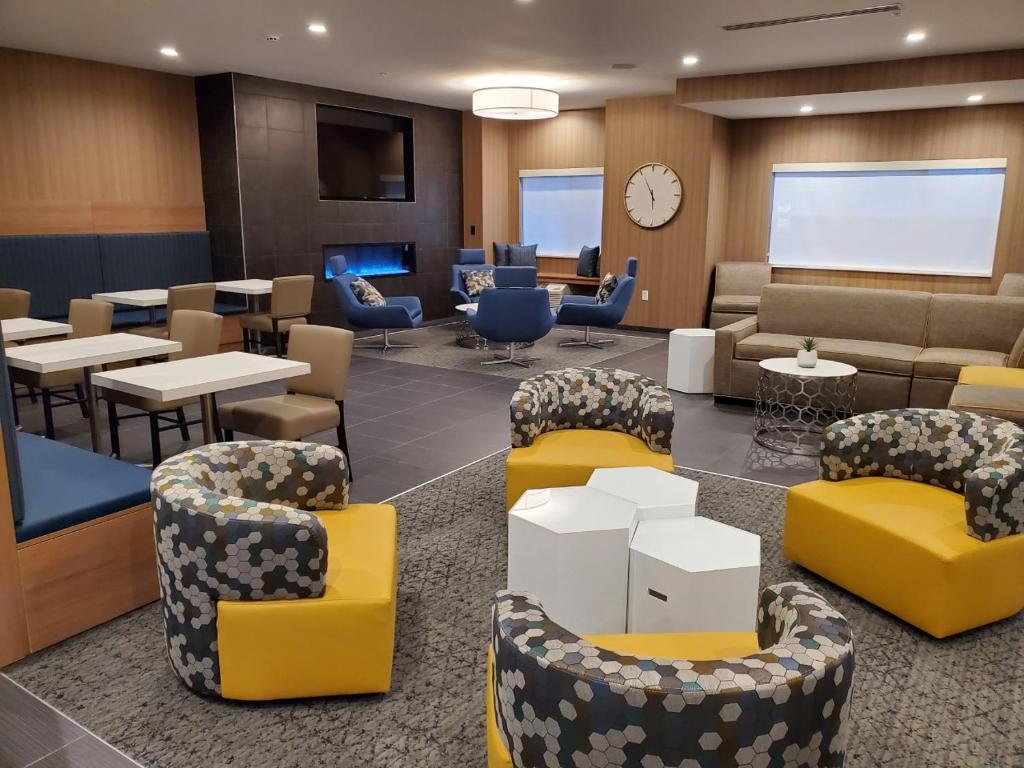 Microtel Inn & Suites By Wyndham ファーミントン エクステリア 写真