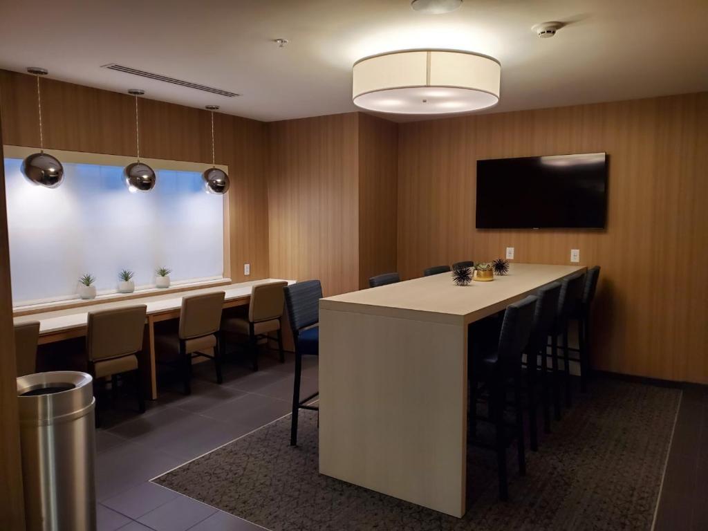 Microtel Inn & Suites By Wyndham ファーミントン エクステリア 写真